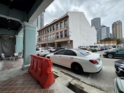 Lot 18 (D7), Retail #525766731
